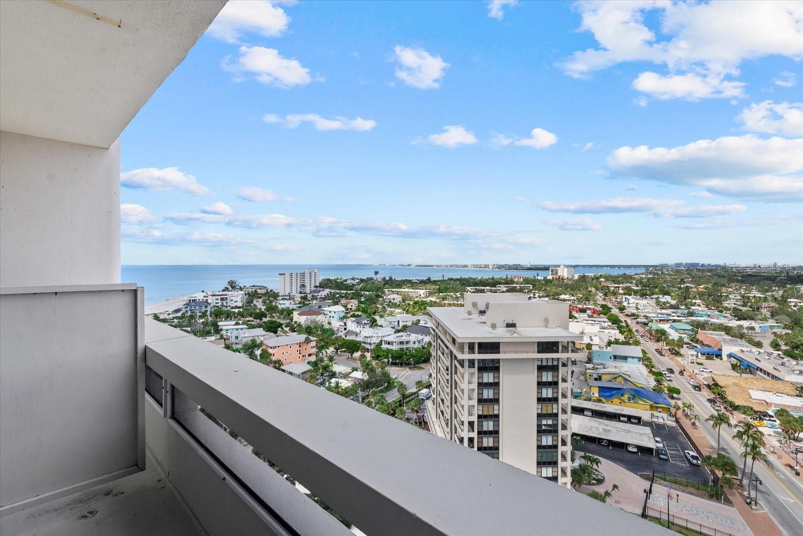 5400 Ocean Blvd #17-04, Sarasota, FL 34242 — photo 26 of 52