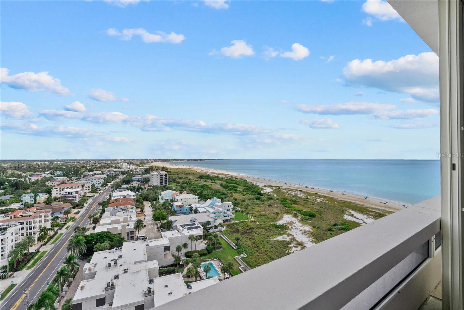5400 Ocean Blvd #17-04, Sarasota, FL 34242 — photo 30 of 52