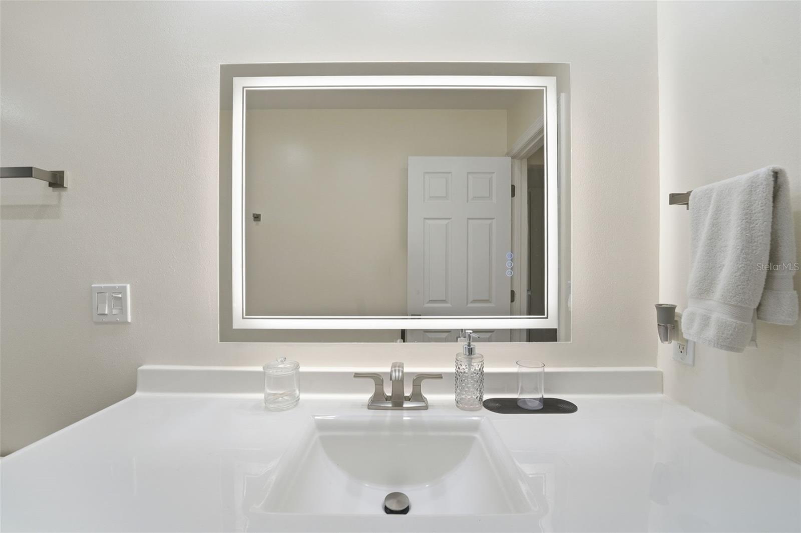 2600 Cambridge Dr, Sarasota, FL 34232 — photo 35 of 75
