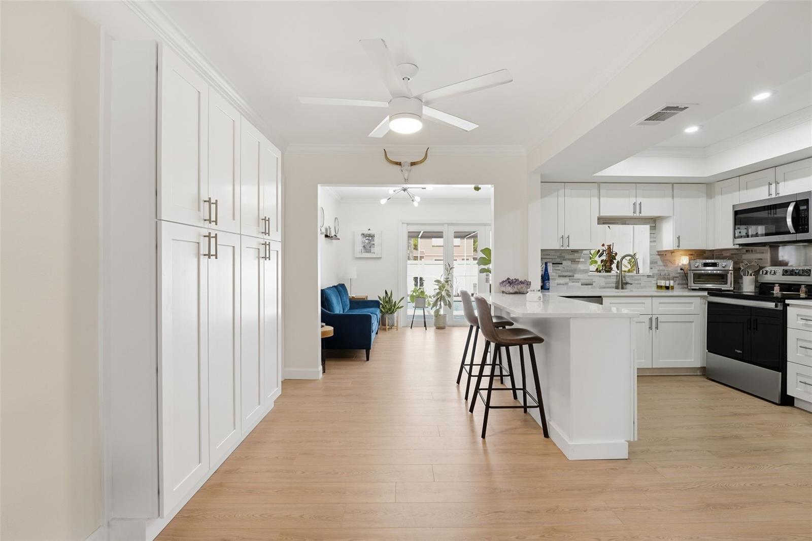 2600 Cambridge Dr, Sarasota, FL 34232 — photo 41 of 75