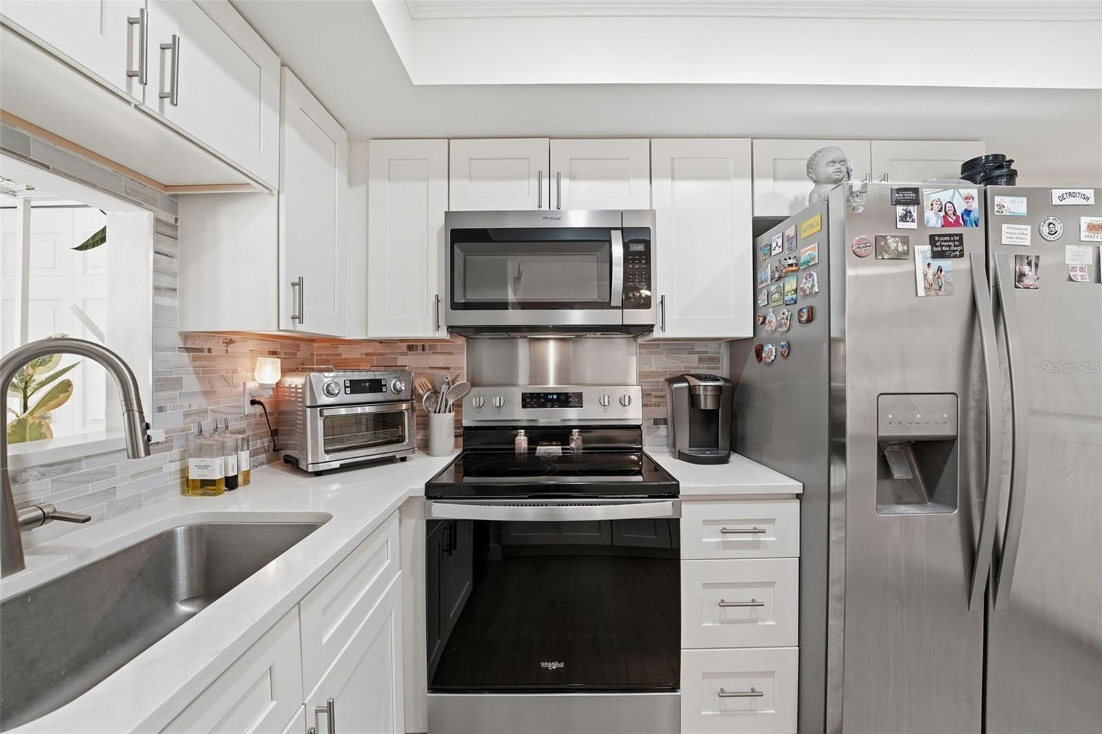 2600 Cambridge Dr, Sarasota, FL 34232 — photo 49 of 75