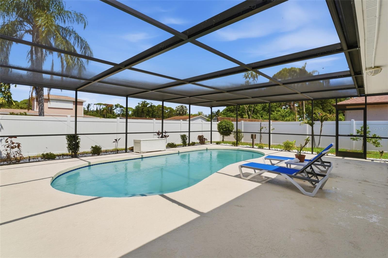 2600 Cambridge Dr, Sarasota, FL 34232 — photo 58 of 75