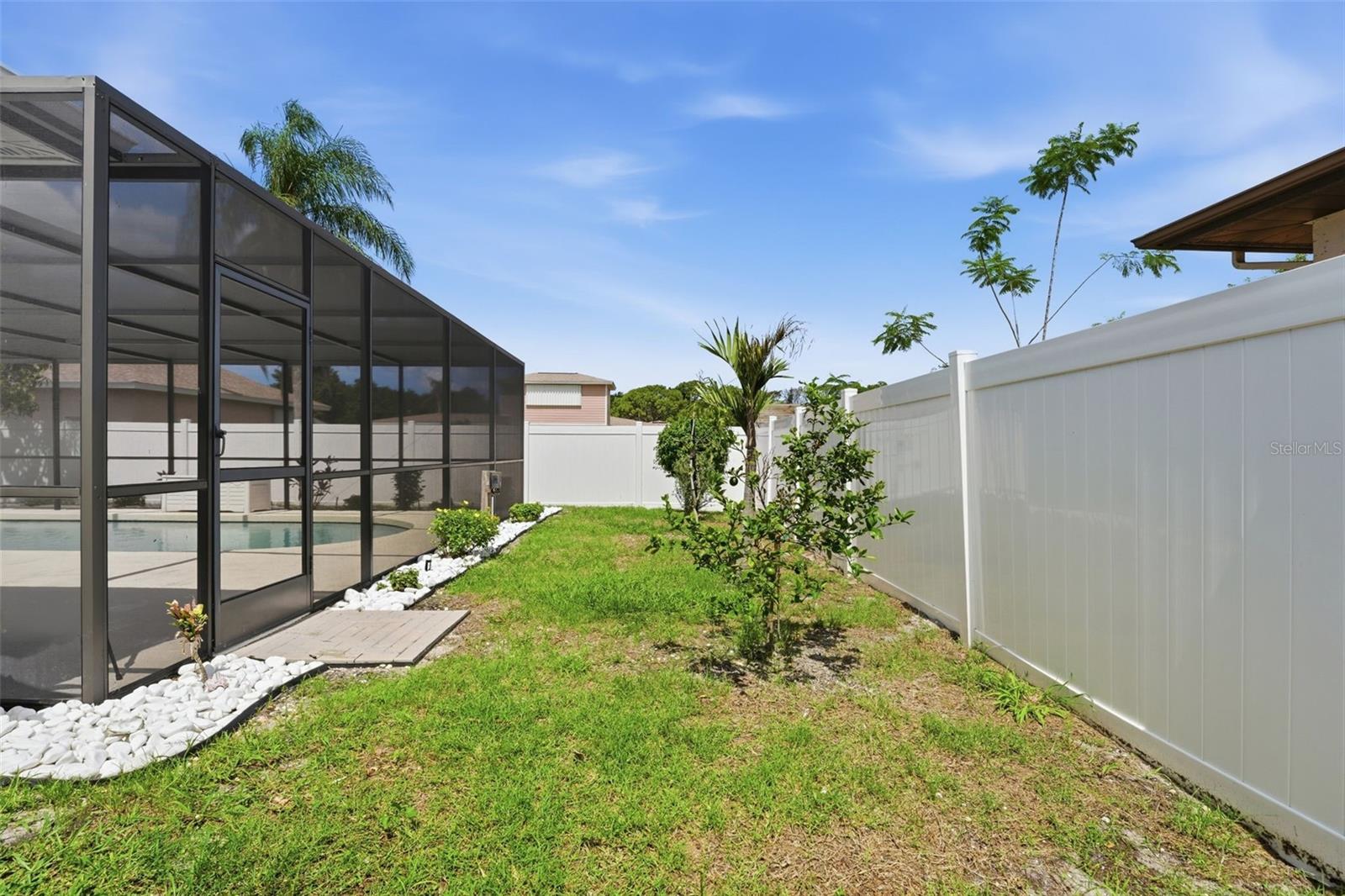 2600 Cambridge Dr, Sarasota, FL 34232 — photo 65 of 75