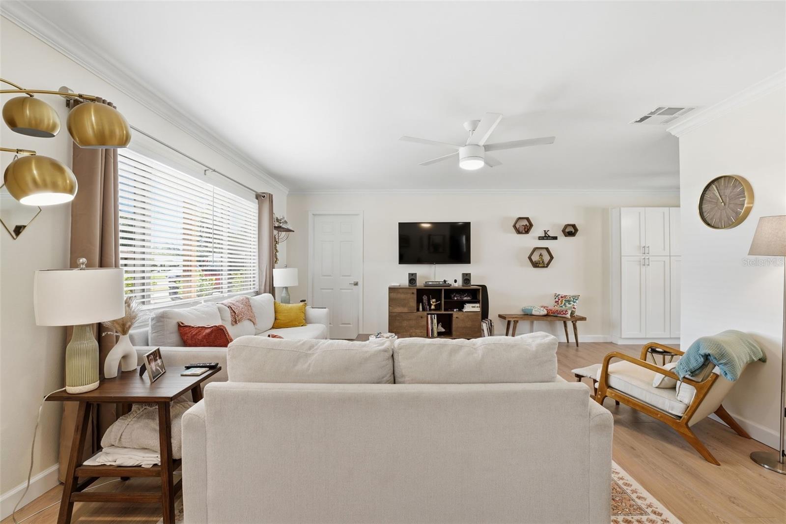 2600 Cambridge Dr, Sarasota, FL 34232 — photo 8 of 75