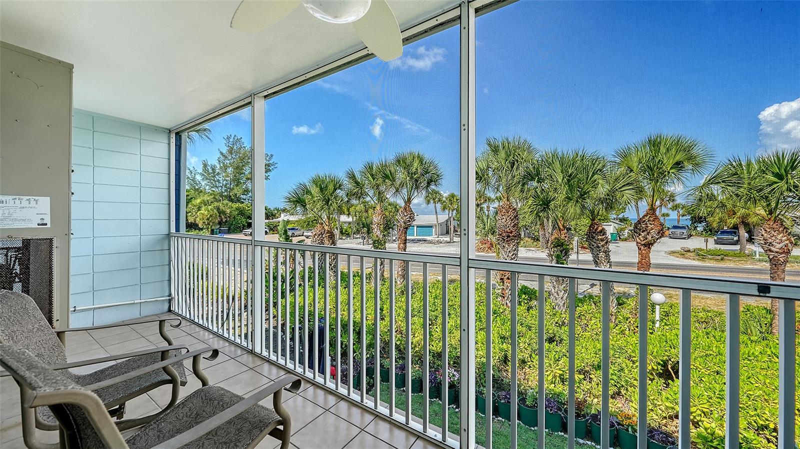2850 Gulf of Mexico Dr #4, Longboat Key, FL 34228 — photo 12 of 37