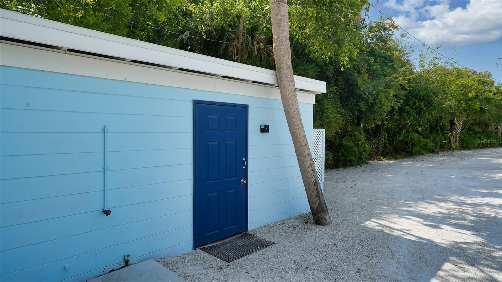 2850 Gulf of Mexico Dr #4, Longboat Key, FL 34228 — photo 26 of 37