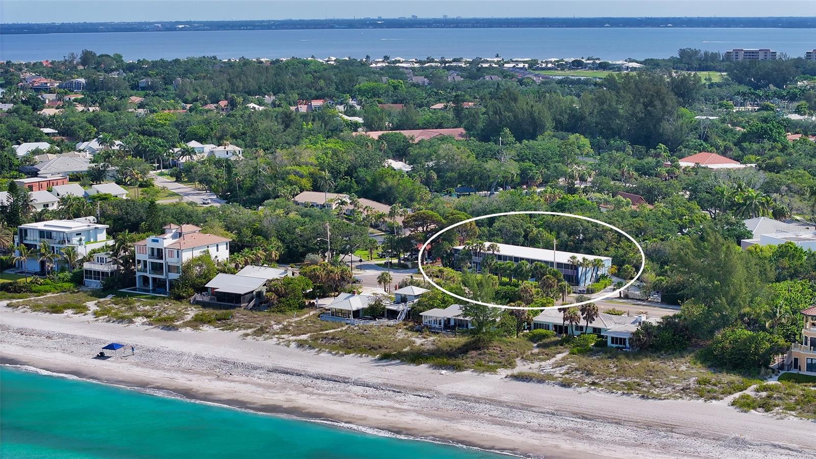 2850 Gulf of Mexico Dr #4, Longboat Key, FL 34228 — photo 35 of 37
