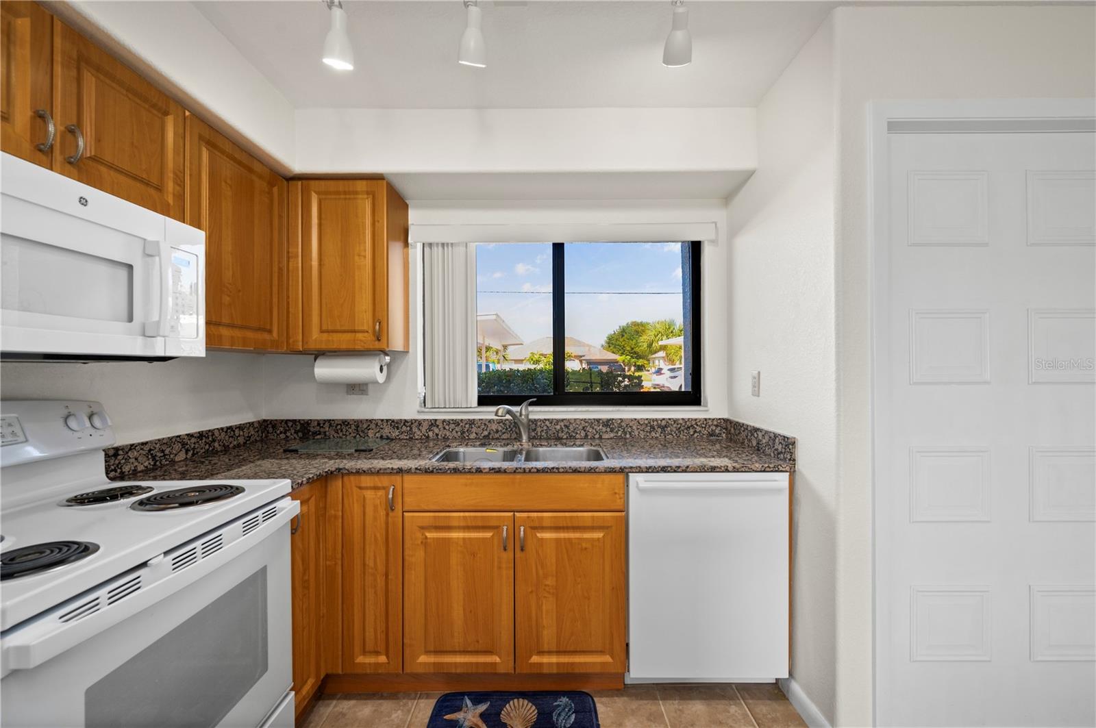 1356 Rio de Janeiro Ave #108, Punta Gorda, FL 33983 — photo 11 of 57