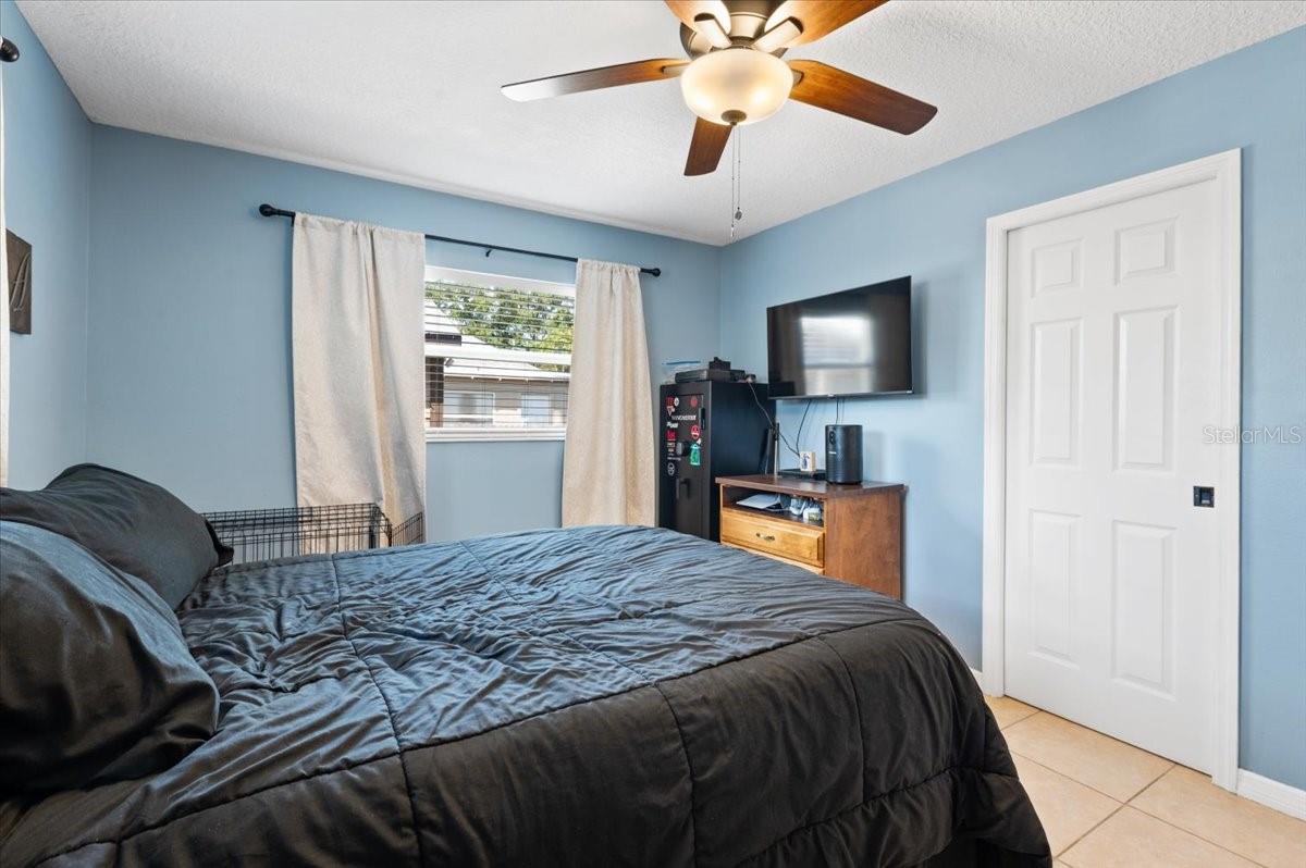 4050 Rockefeller Ave, Sarasota, FL 34231 — photo 15 of 33
