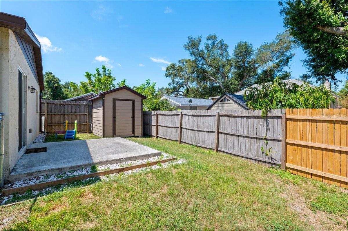4050 Rockefeller Ave, Sarasota, FL 34231 — photo 25 of 33