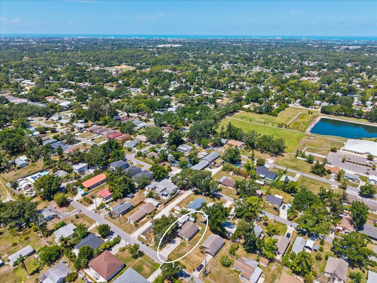 4050 Rockefeller Ave, Sarasota, FL 34231 — photo 28 of 33