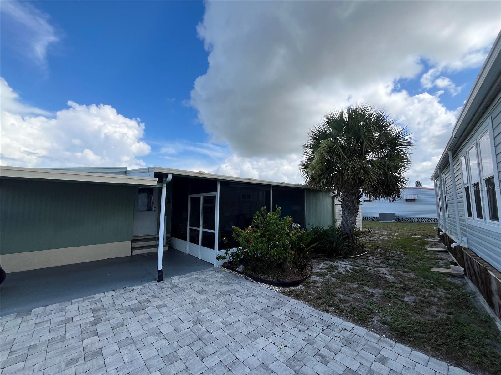 712 Roma Rd, Venice, FL 34285 — photo 7 of 42