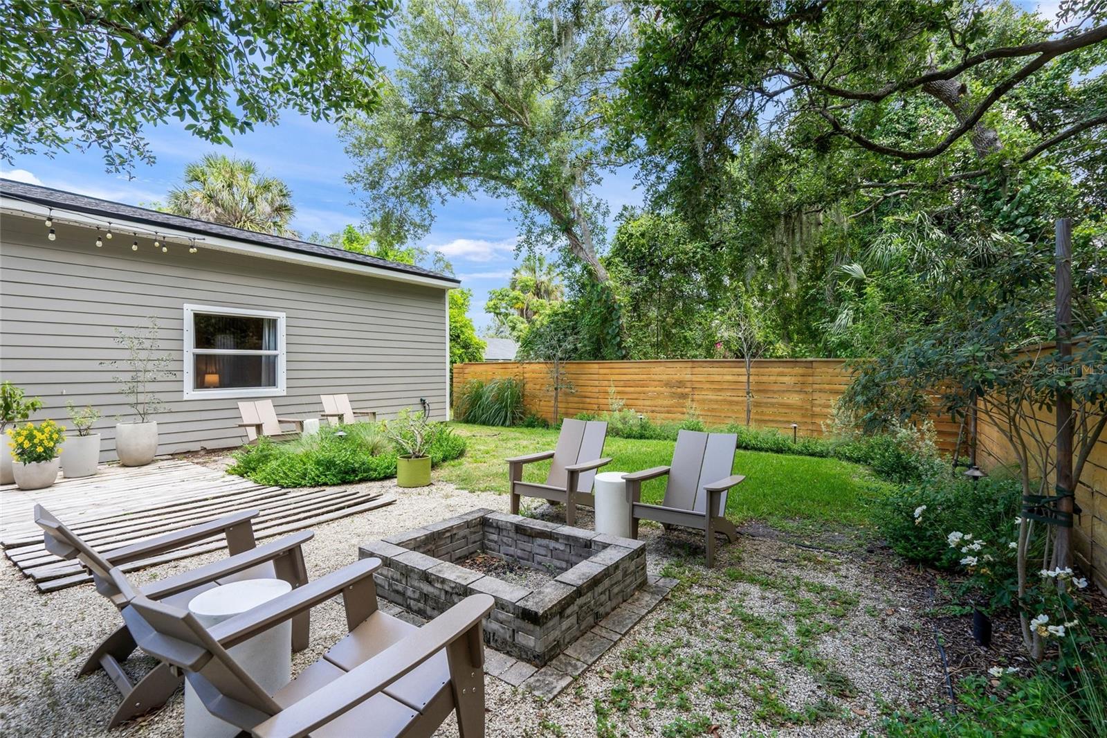 319 Bearded Oaks Cir, Sarasota, FL 34232 — photo 42 of 55