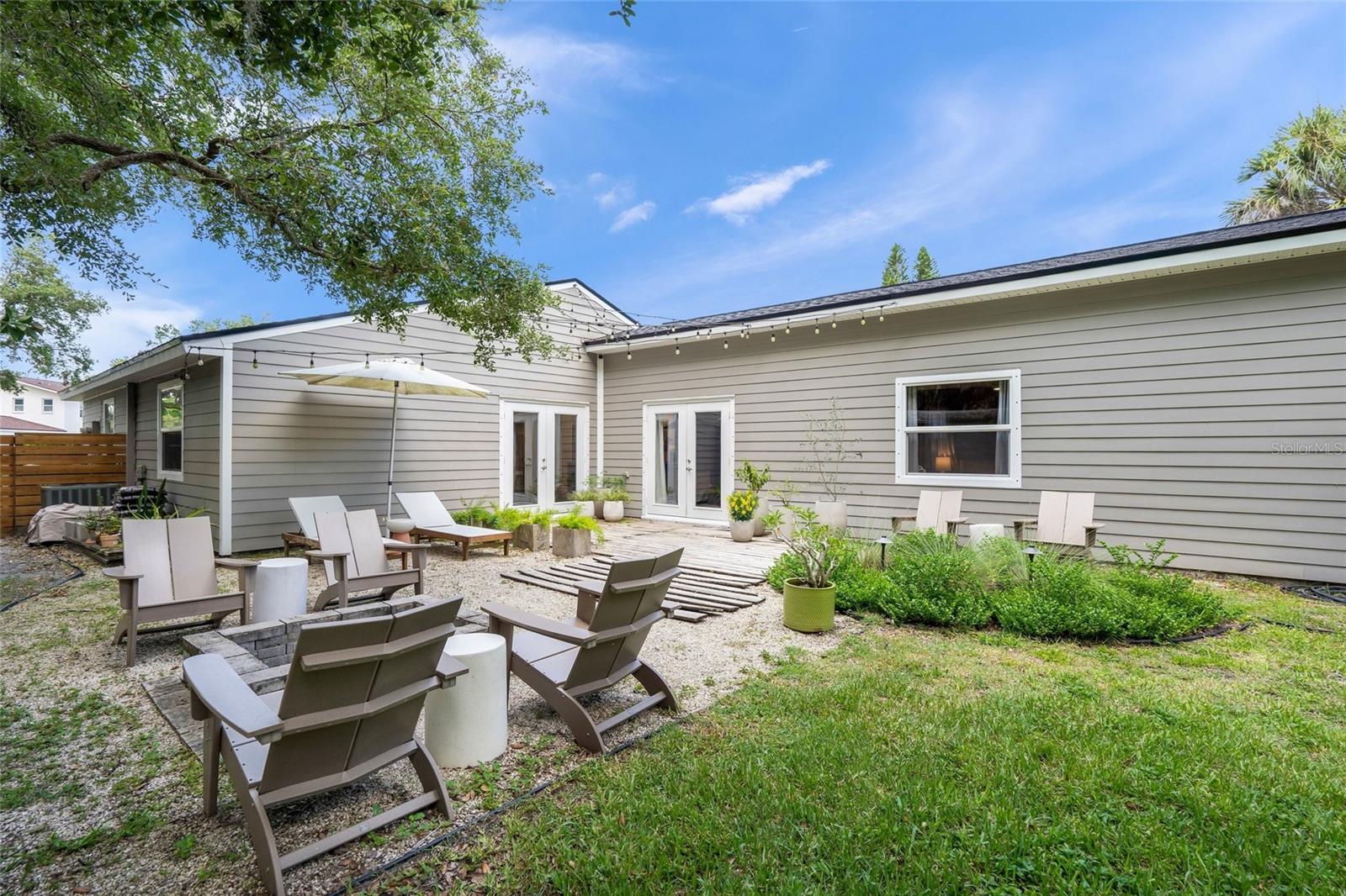 319 Bearded Oaks Cir, Sarasota, FL 34232 — photo 43 of 55