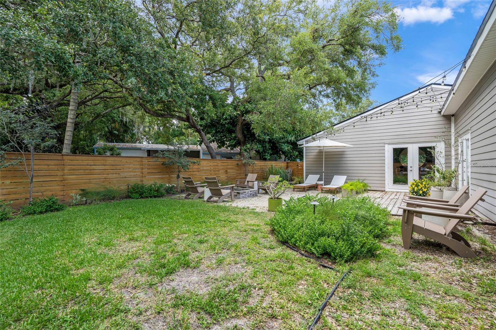 319 Bearded Oaks Cir, Sarasota, FL 34232 — photo 50 of 55