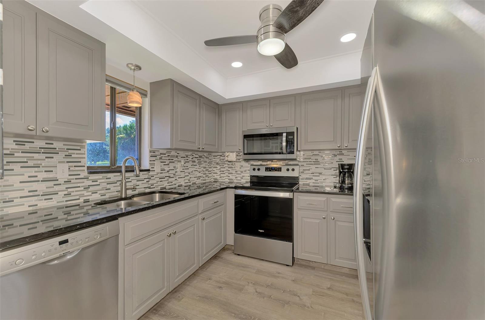 6698 Draw Ln #140, Sarasota, FL 34238 — photo 15 of 50