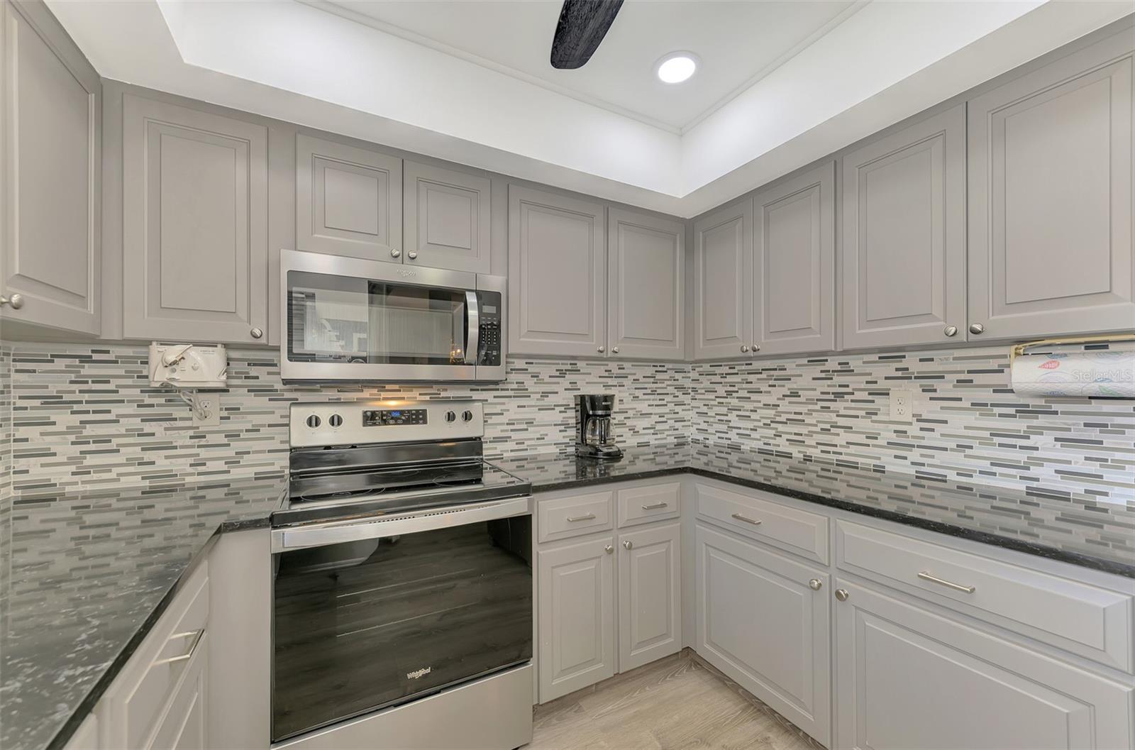 6698 Draw Ln #140, Sarasota, FL 34238 — photo 16 of 50