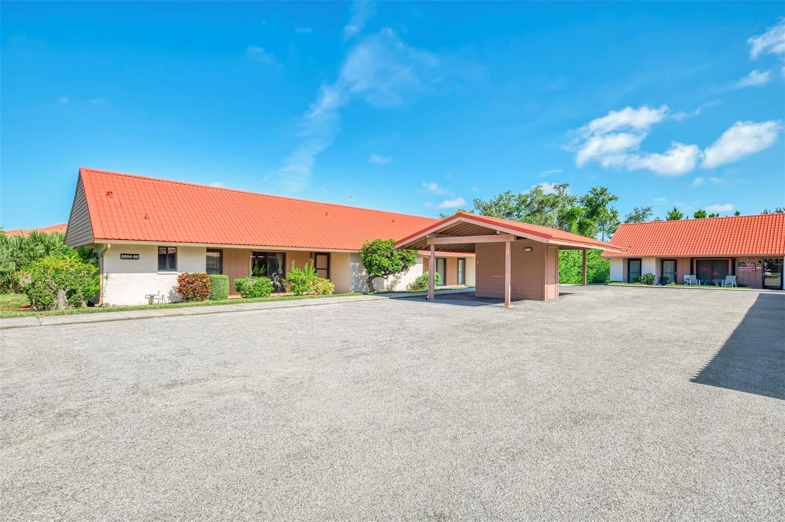 6698 Draw Ln #140, Sarasota, FL 34238 — photo 3 of 50