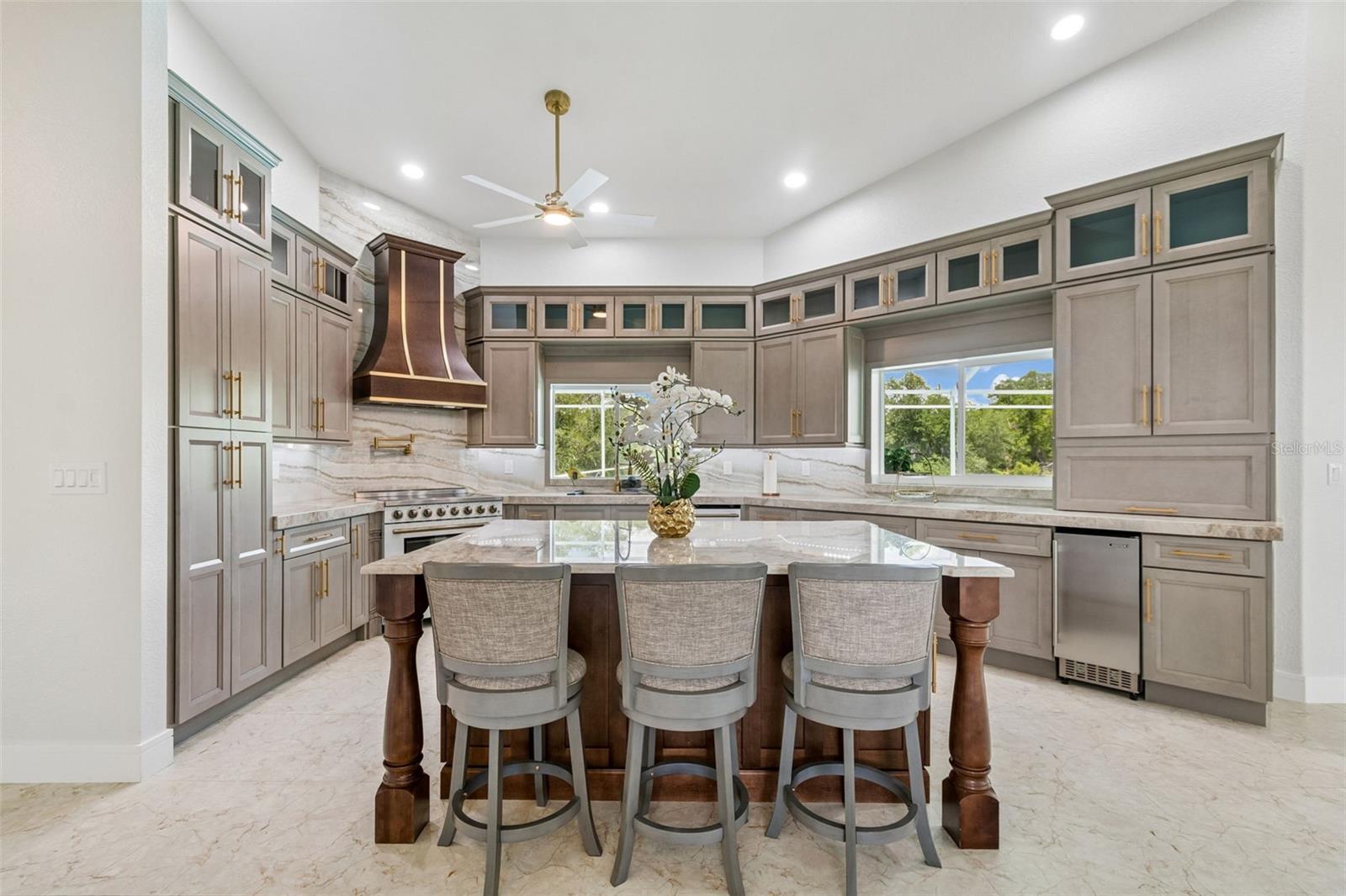 3339 Desoto Dr, Punta Gorda, FL 33983 — photo 13 of 86