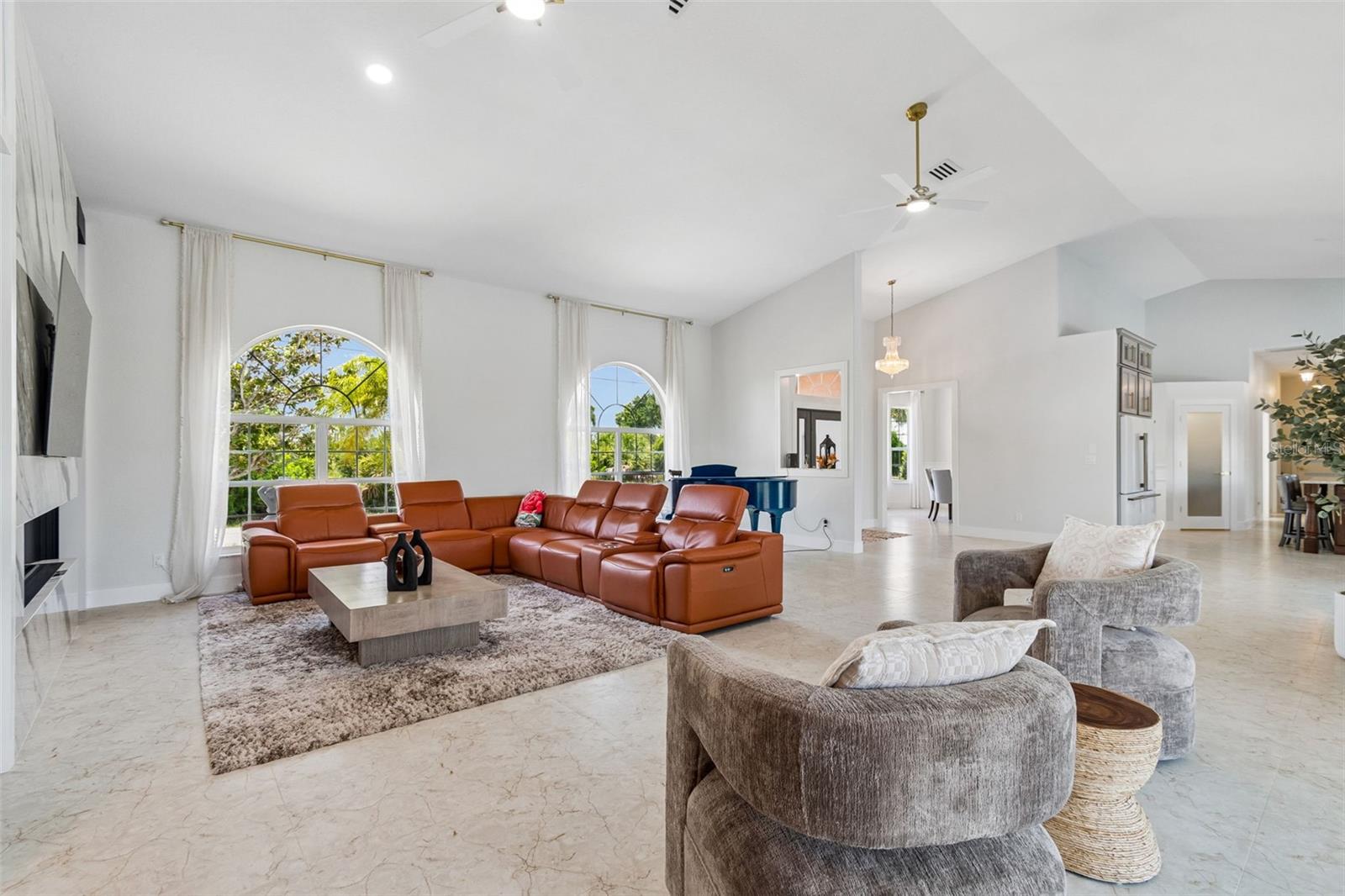 3339 Desoto Dr, Punta Gorda, FL 33983 — photo 10 of 86