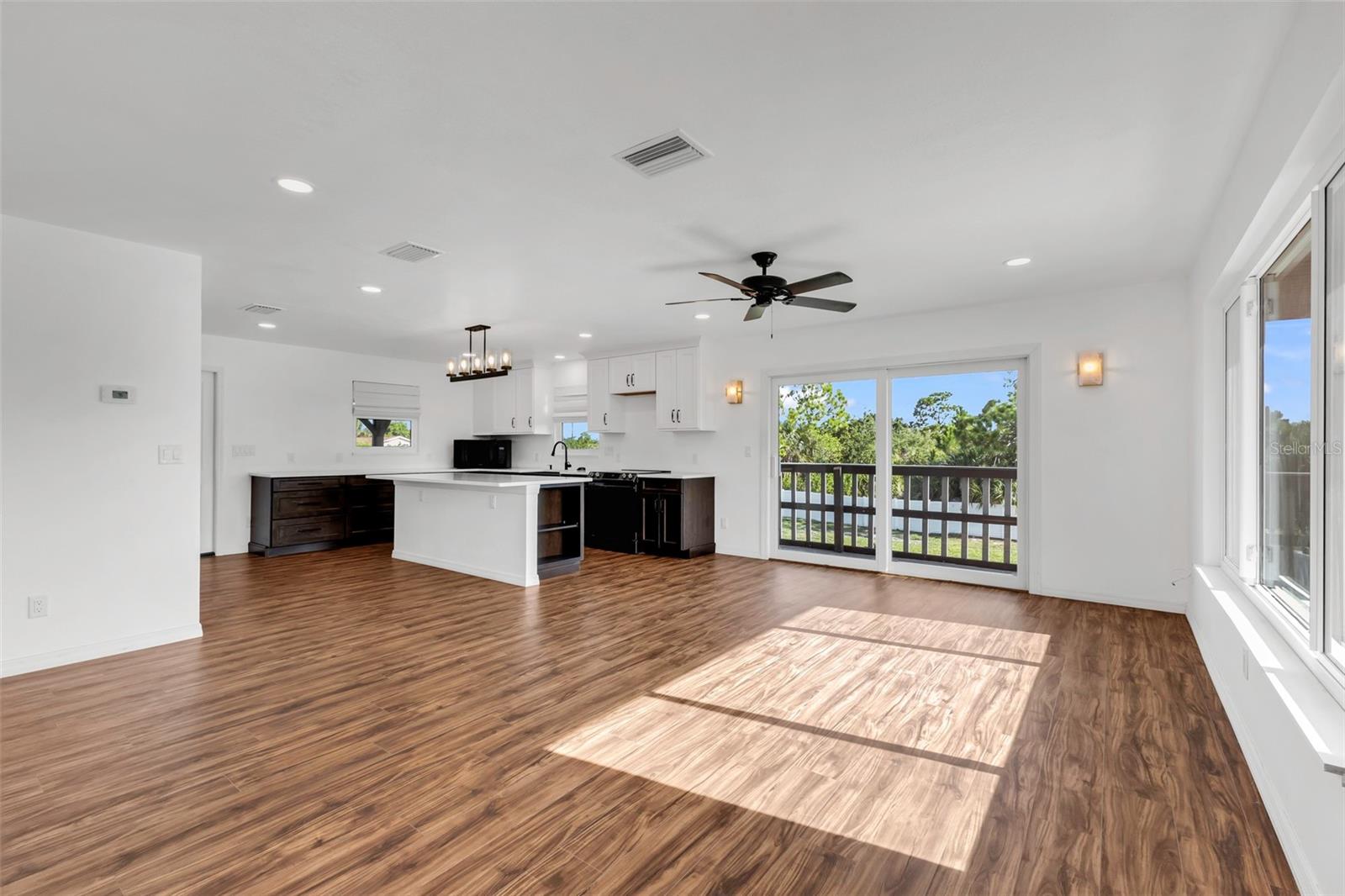 3129 Banyan Way, Punta Gorda, FL 33950 — photo 5 of 40