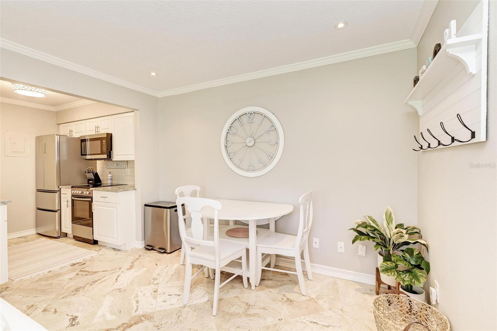 5683 Midnight Pass Rd #105, Sarasota, FL 34242 — photo 18 of 38