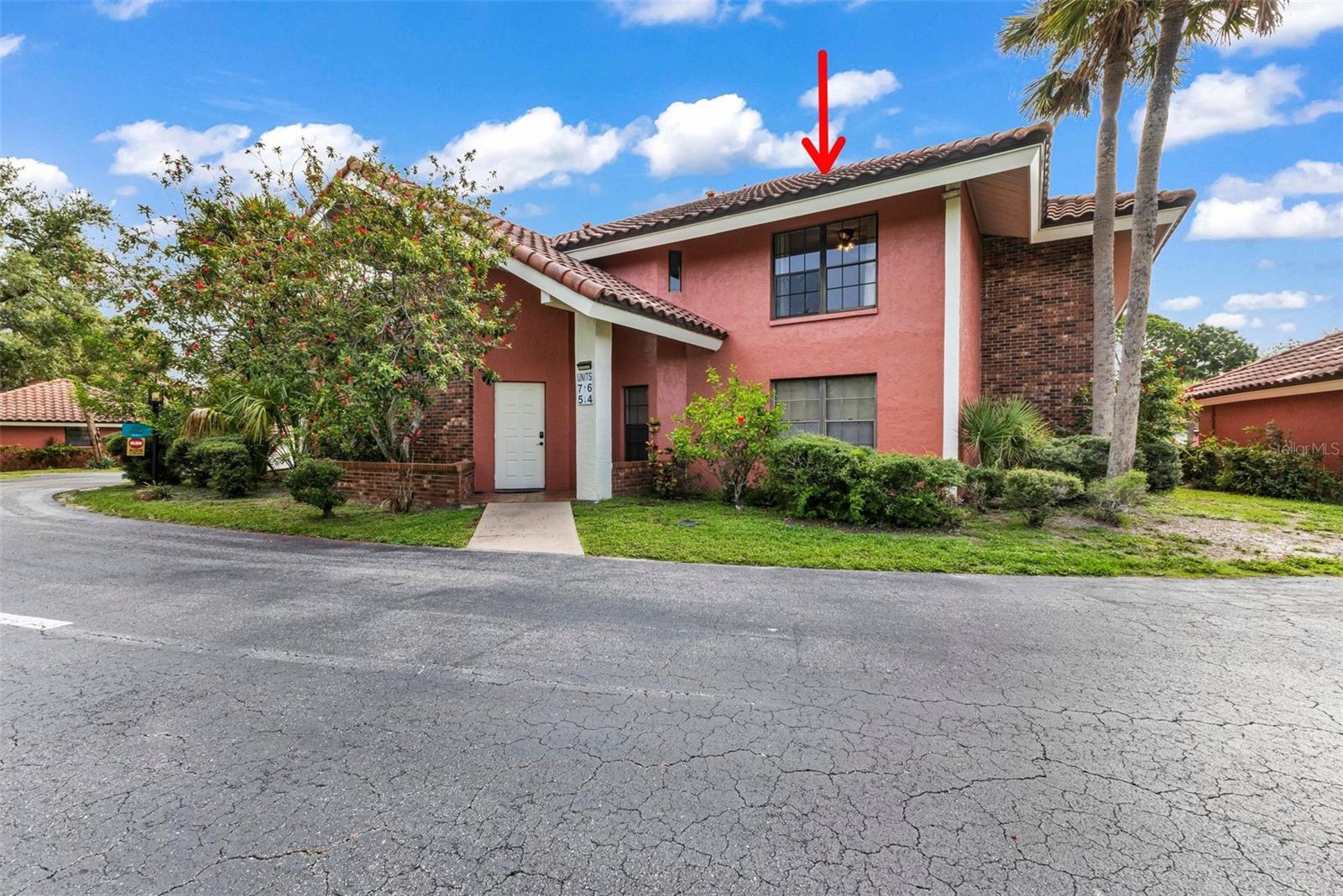 Beautiful furnished second floor condo.