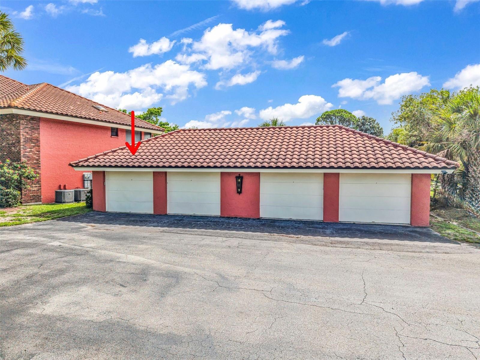 Detach one car garage