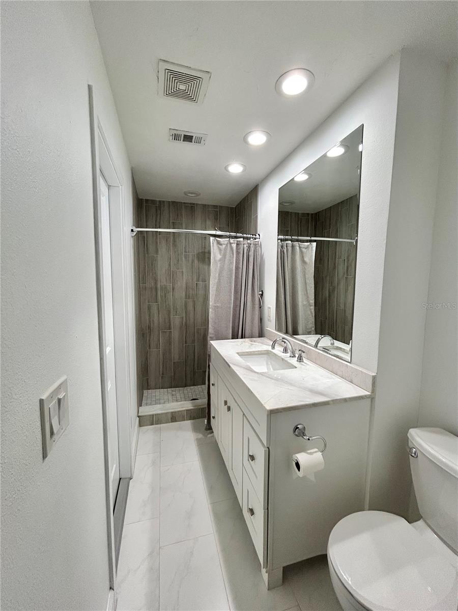 4633 Brooksdale Dr, Sarasota, FL 34232 — photo 24 of 41