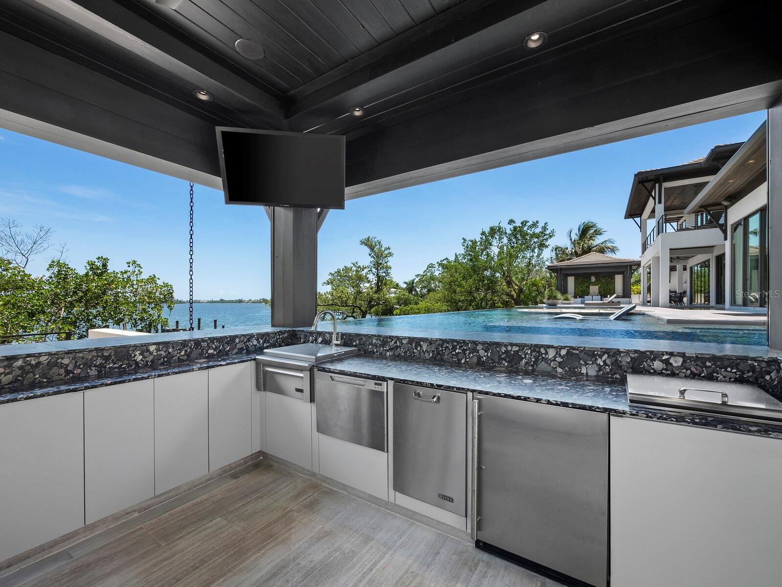 3799 Flamingo Ave, Sarasota, FL 34242 — photo 76 of 87