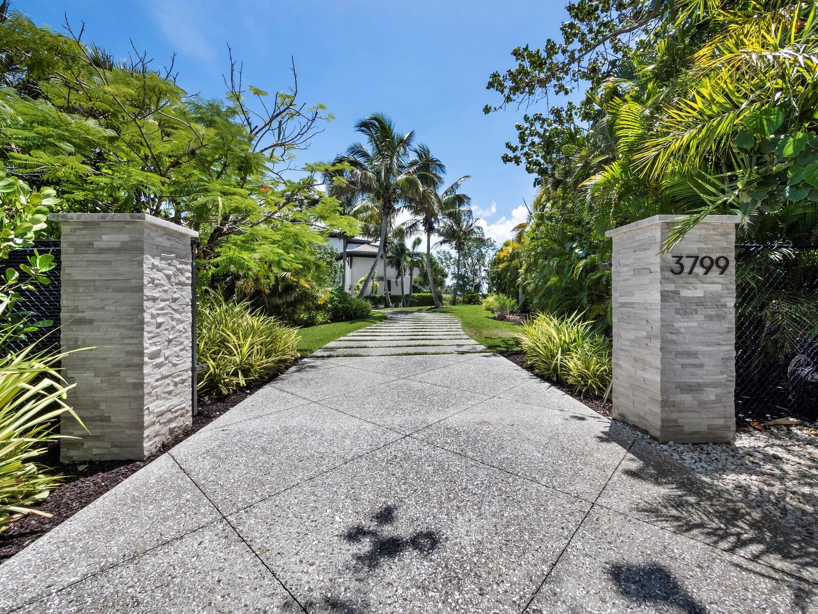 3799 Flamingo Ave, Sarasota, FL 34242 — photo 85 of 87