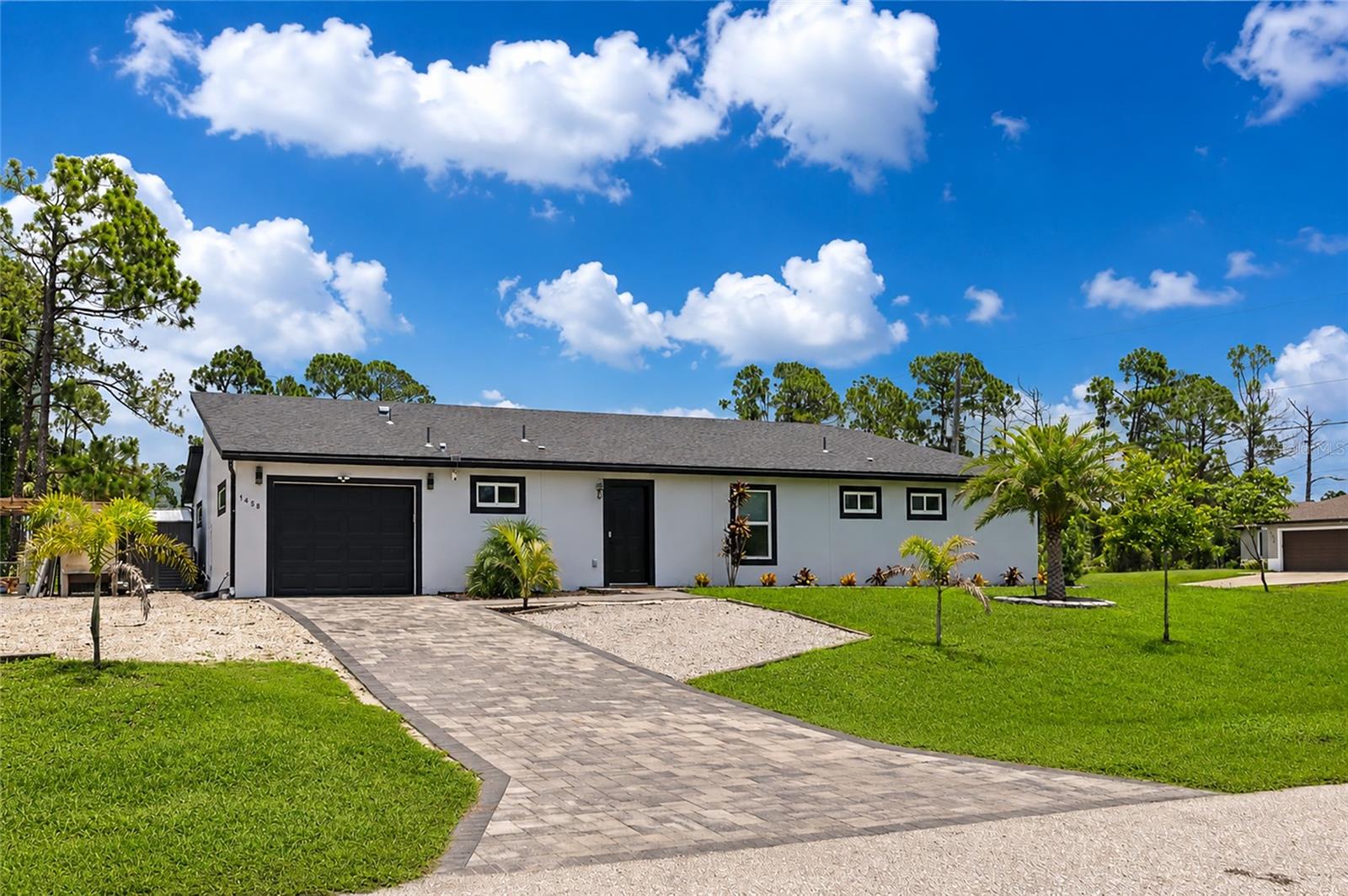 1458 E Hallmark Blvd