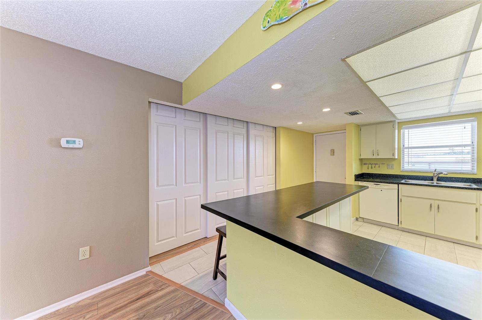 3983 Maceachen Blvd #434, Sarasota, FL 34233 — photo 16 of 50