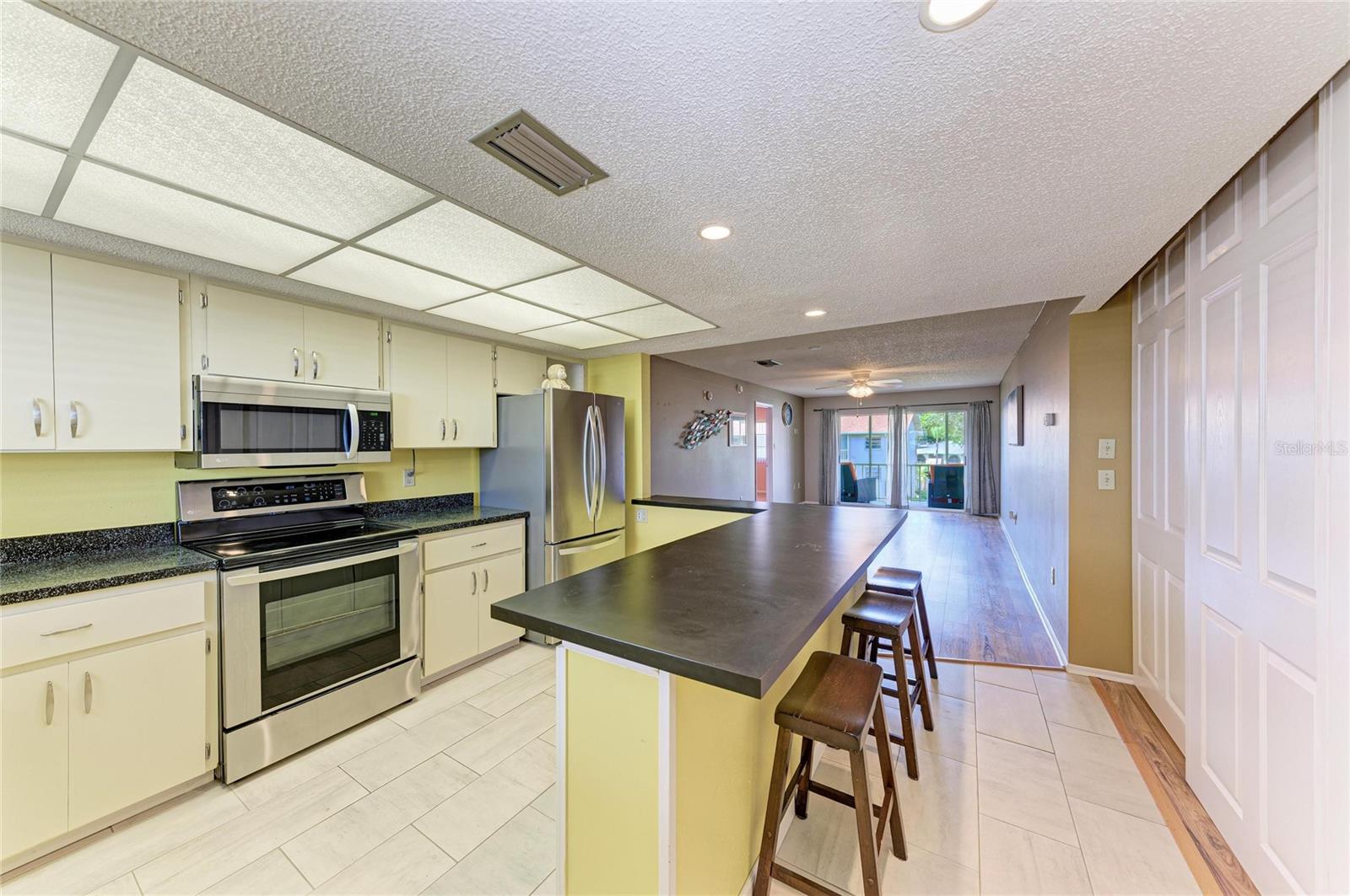 3983 Maceachen Blvd #434, Sarasota, FL 34233 — photo 8 of 50