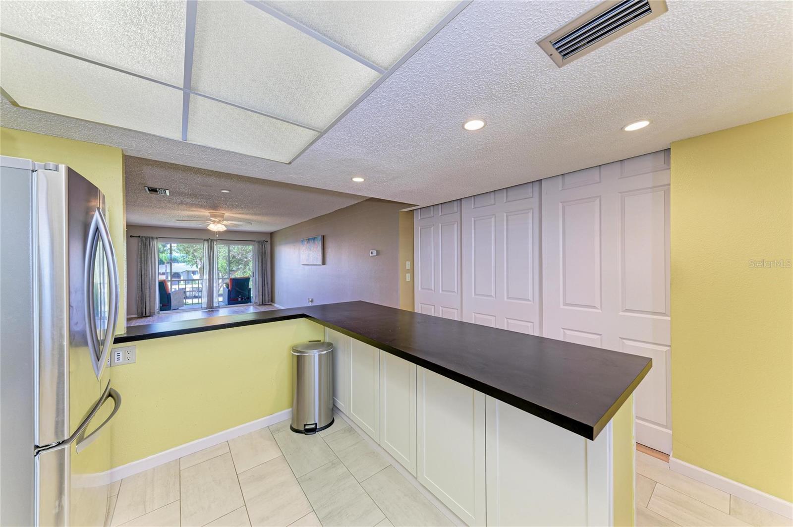 3983 Maceachen Blvd #434, Sarasota, FL 34233 — photo 10 of 50