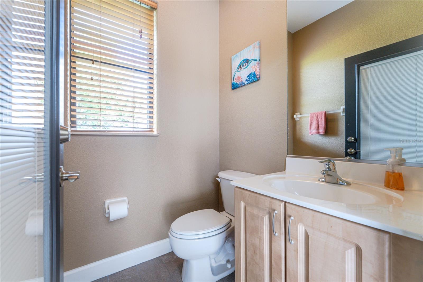 Outdoor Half Bathroom