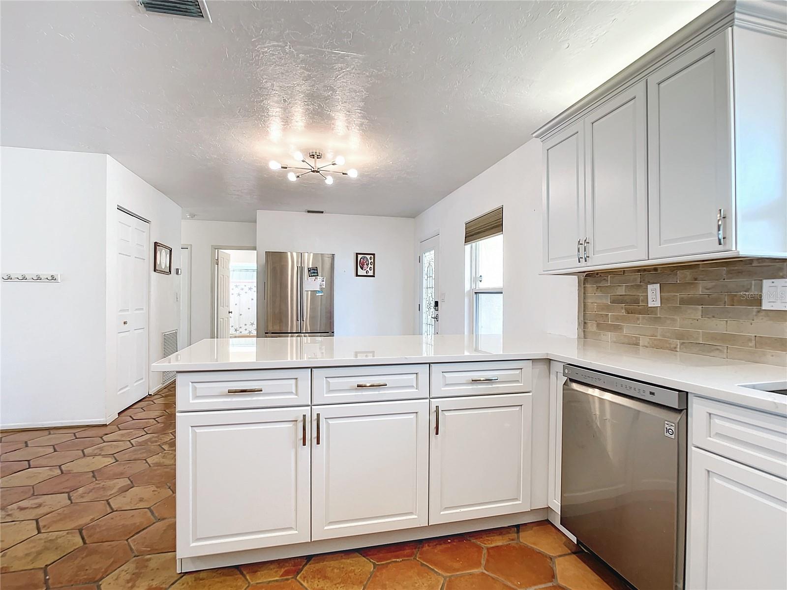 919 Key Way, Nokomis, FL 34275 — photo 15 of 70