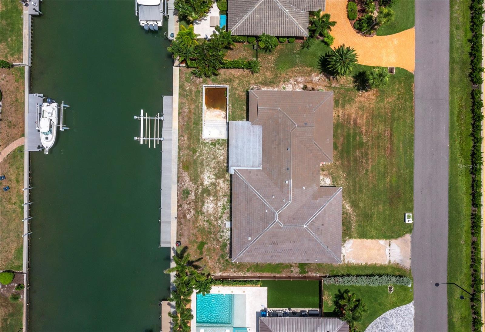 525 Sloop Ln, Longboat Key, FL 34228 — photo 19 of 31