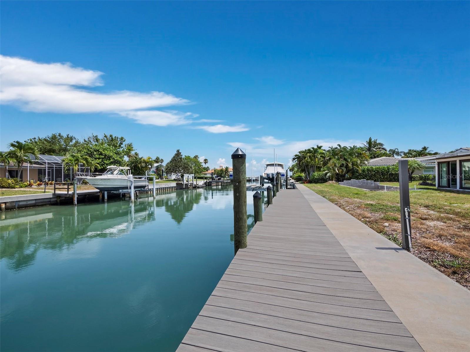 525 Sloop Ln, Longboat Key, FL 34228 — photo 29 of 31