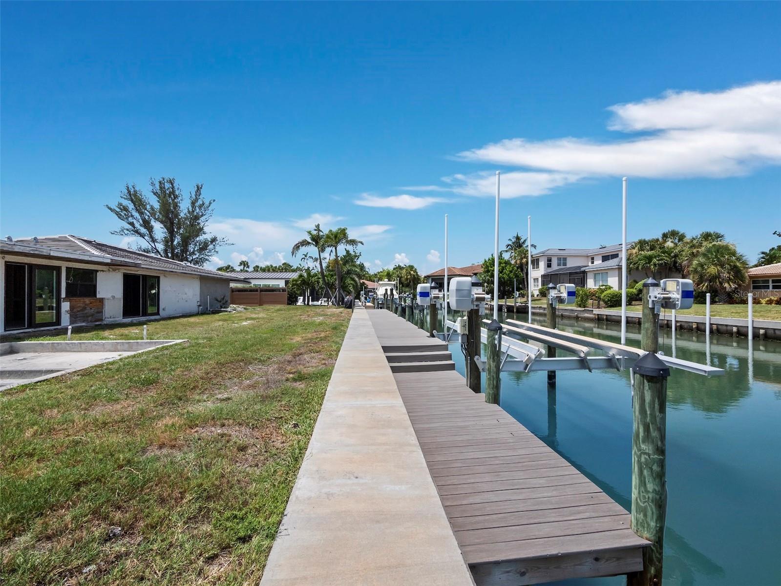 525 Sloop Ln, Longboat Key, FL 34228 — photo 30 of 31