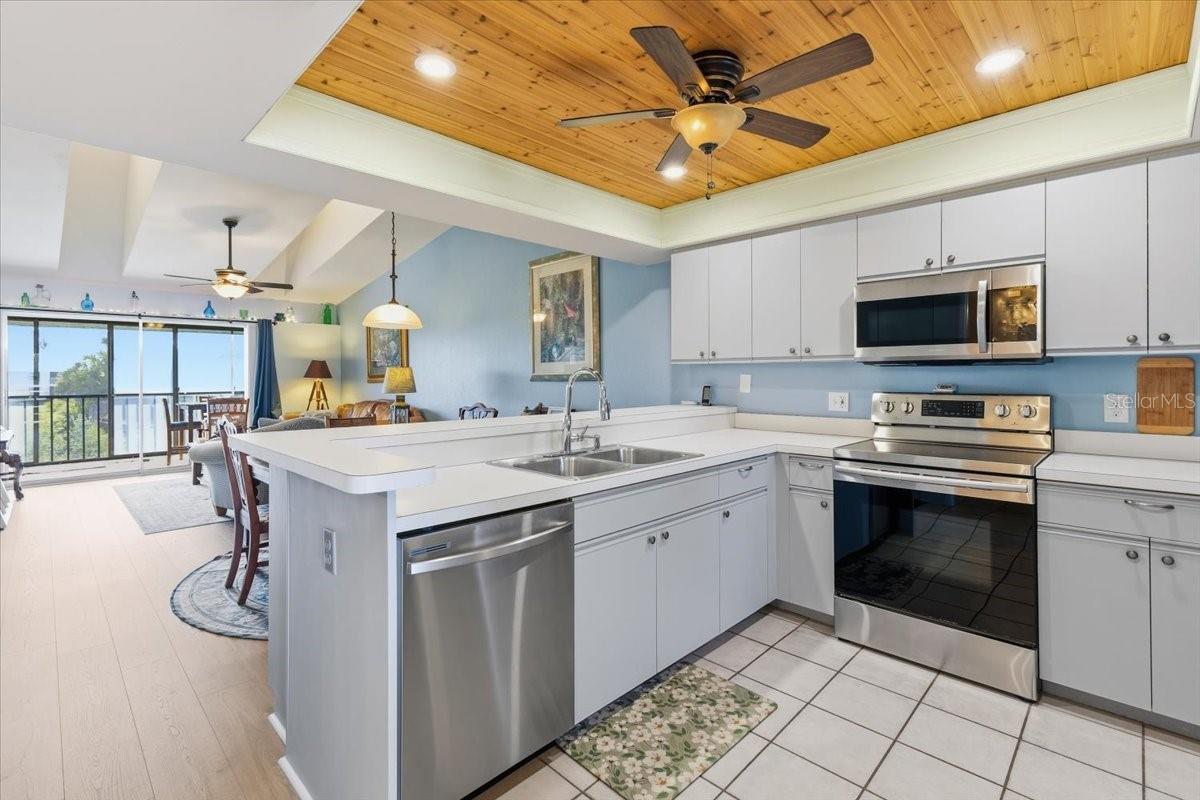 6800 Placida Rd #2014, Englewood, FL 34224 — photo 6 of 40