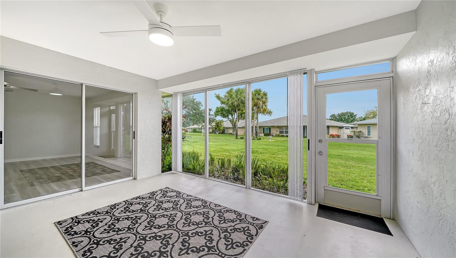 5689 Evergreen Dr #18, Sarasota, FL 34233 — photo 12 of 43