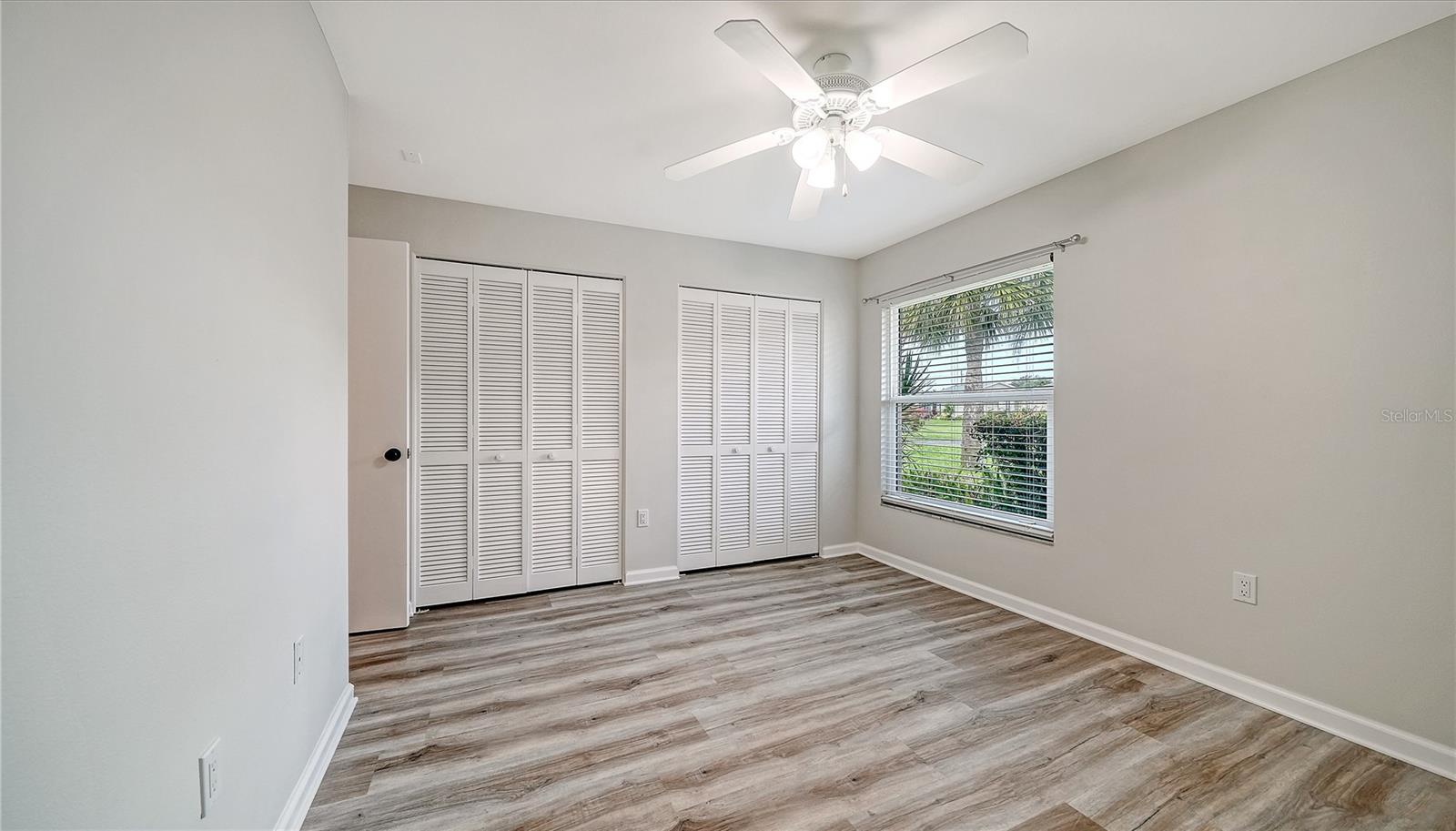 5689 Evergreen Dr #18, Sarasota, FL 34233 — photo 25 of 43