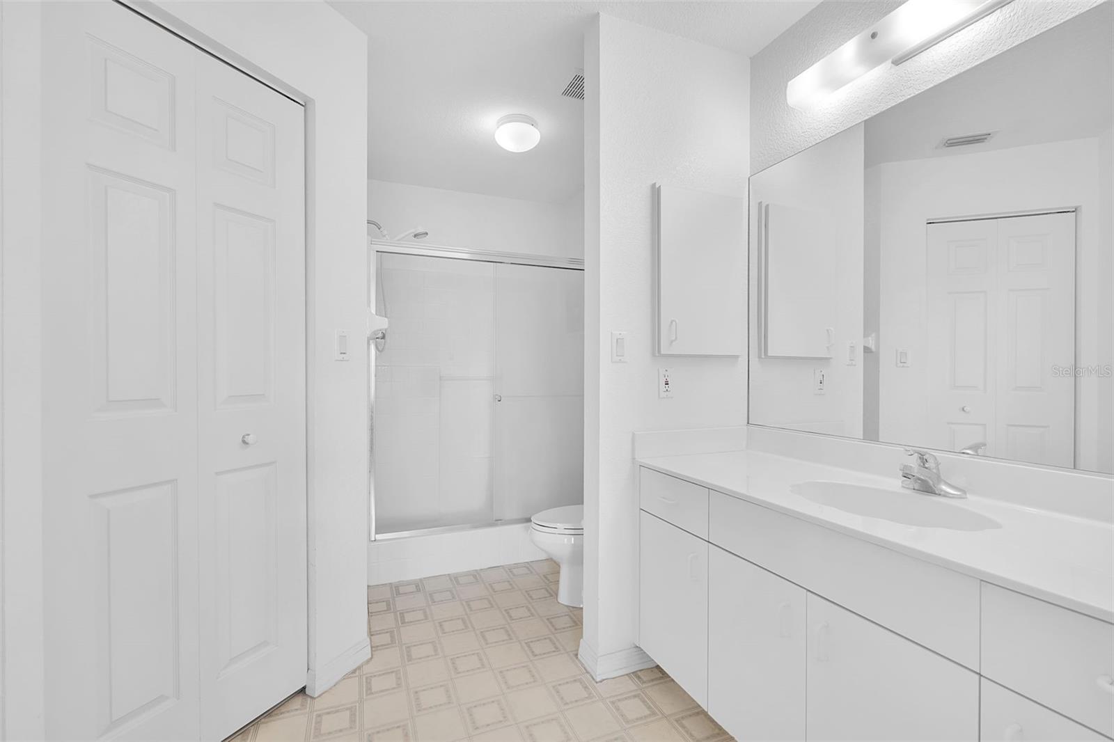 En-Suite Primary Bathroom