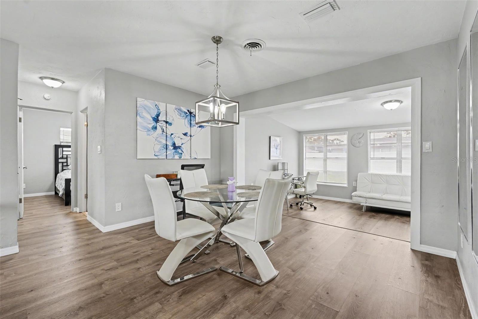 Venice, FL 34293 · MLS# A4699859 — photo 4 of 16