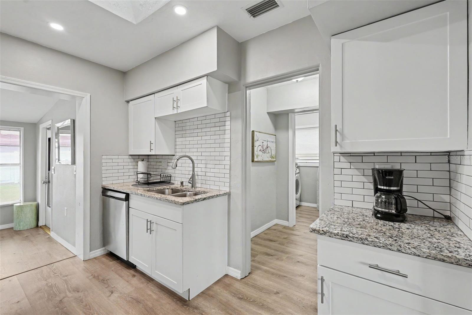 Venice, FL 34293 · MLS# A4699859 — photo 7 of 16