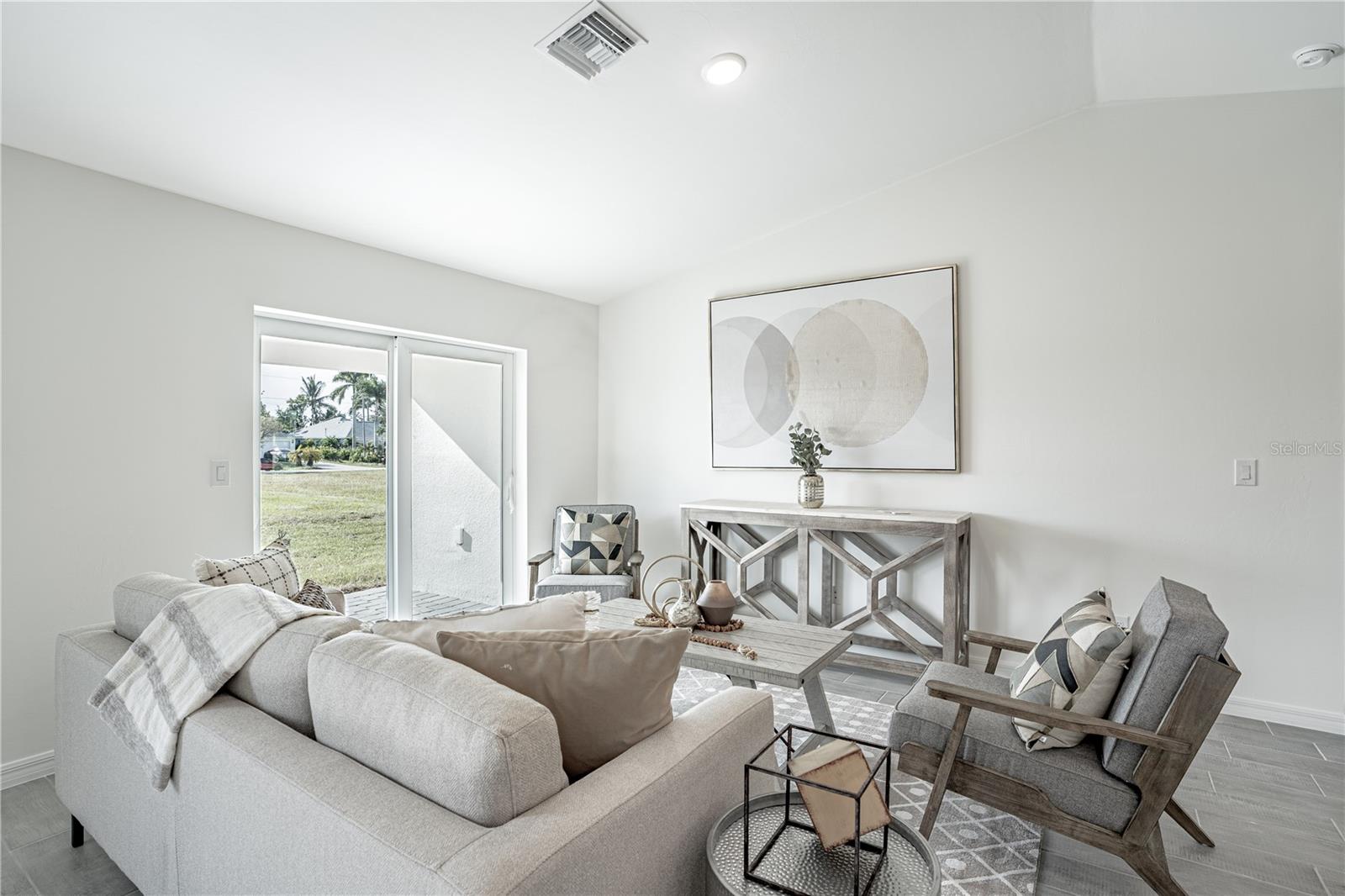 2348 Fintonrod St, Port Charlotte, FL 33948 — photo 3 of 9