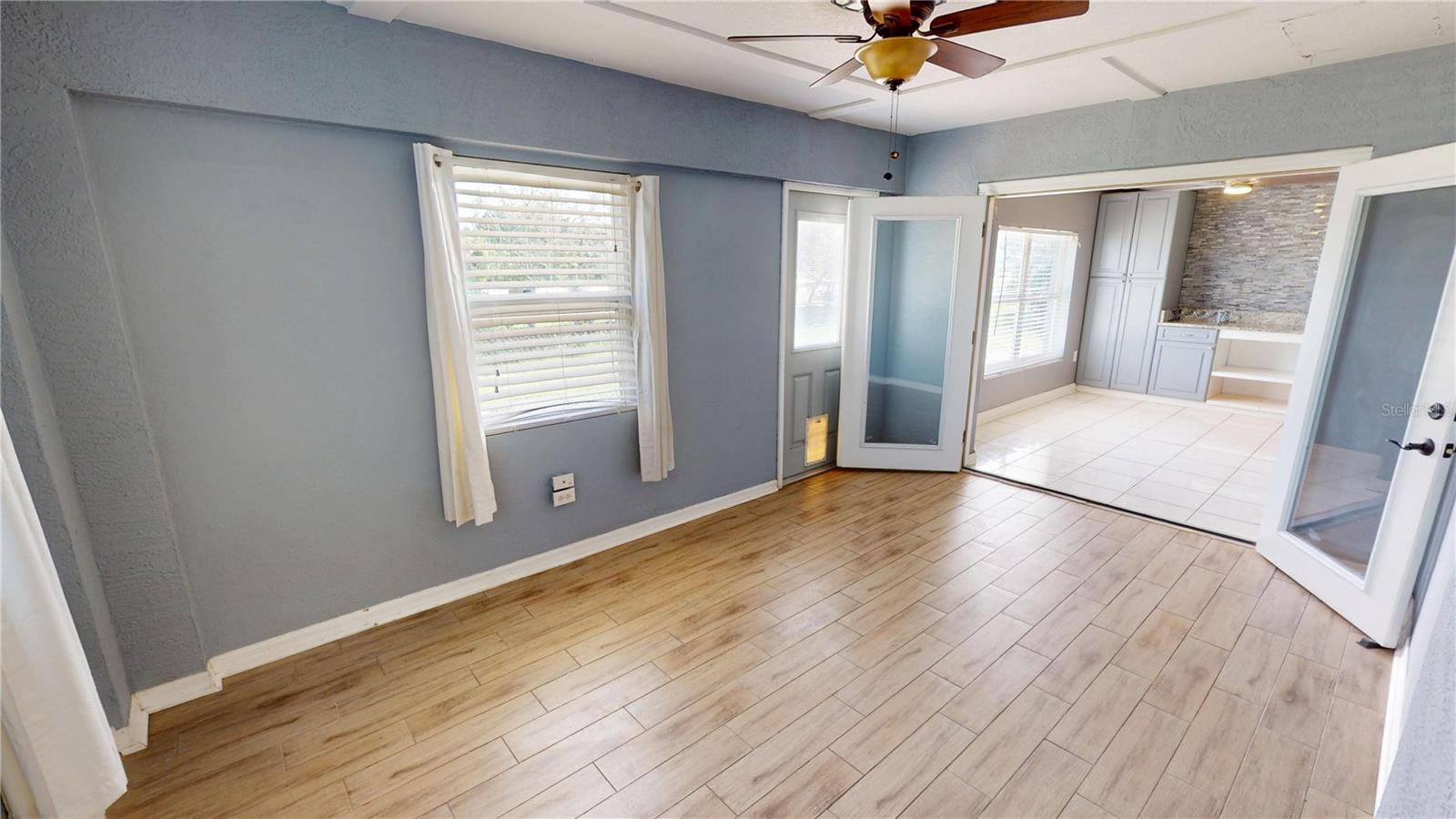 VIRTUALLY STAGED BEDROOM 3