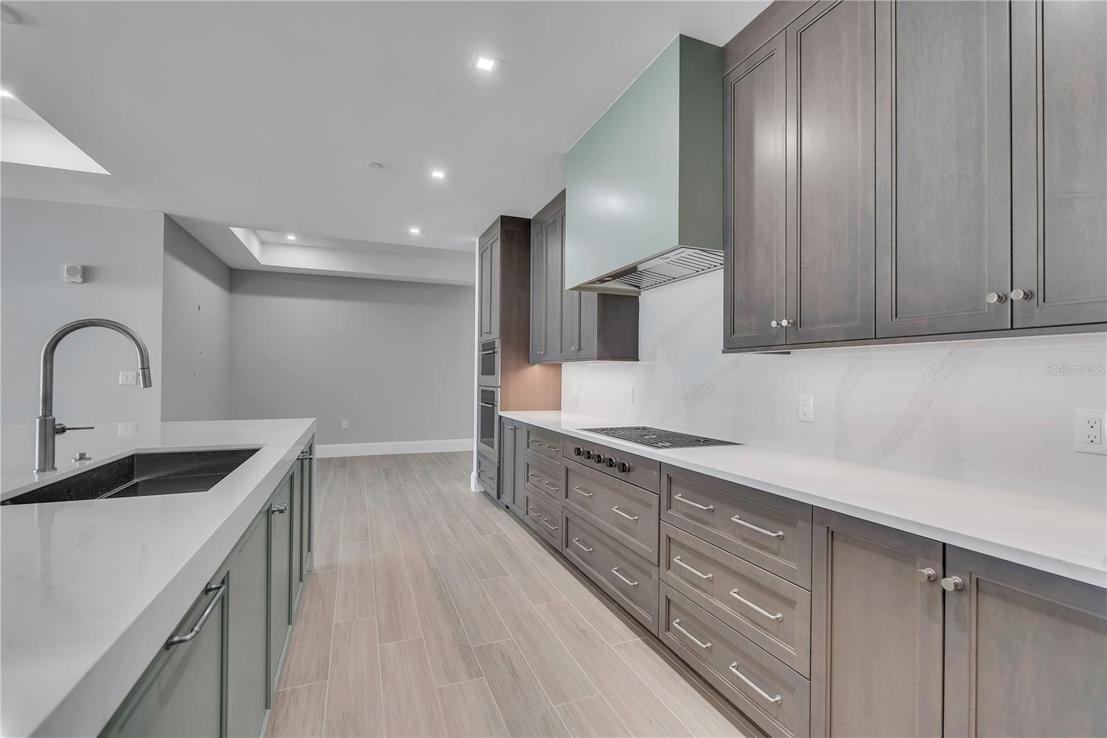 70 Avenida Veneccia #202, Sarasota, FL 34242 — photo 11 of 51