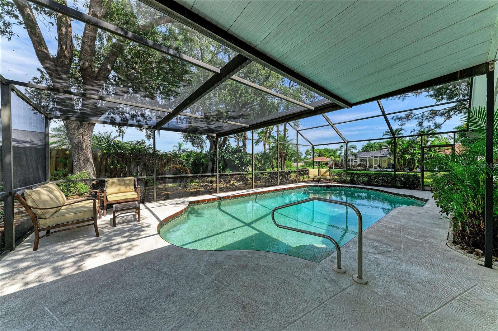 3980 Lemonwood Dr, Sarasota, FL 34232 — photo 15 of 100